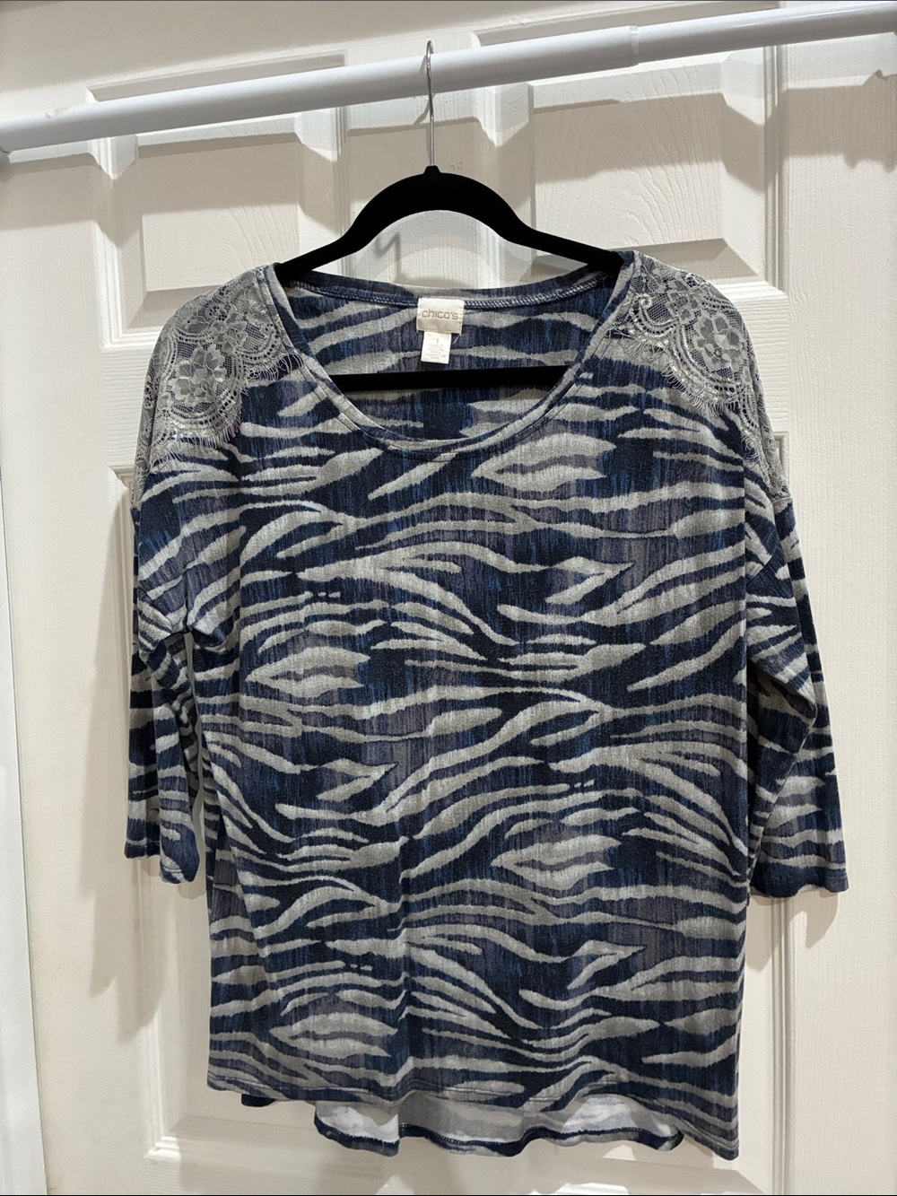 Ladies top blue and Frey shirt
